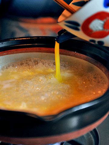 卵をまわしかける